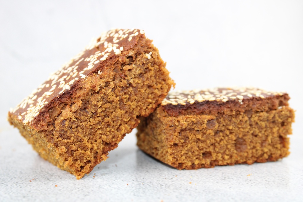 Molasses Sfouf