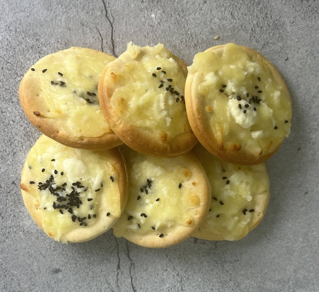 Mini Manakish Cheese - 12 Pieces