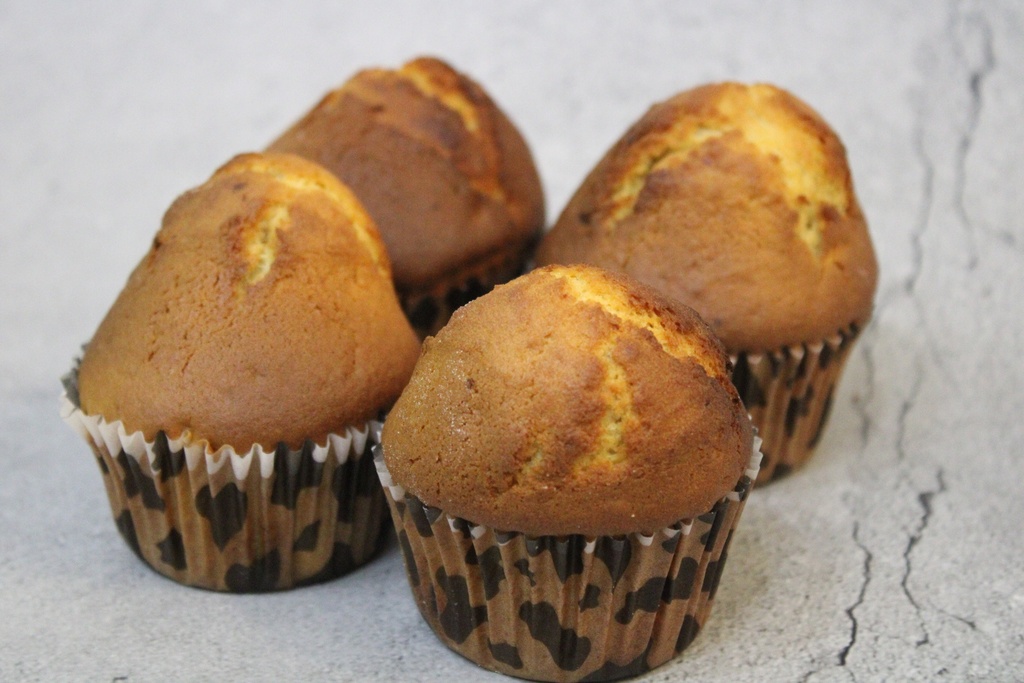 Vanilla Muffin - 6 Pieces