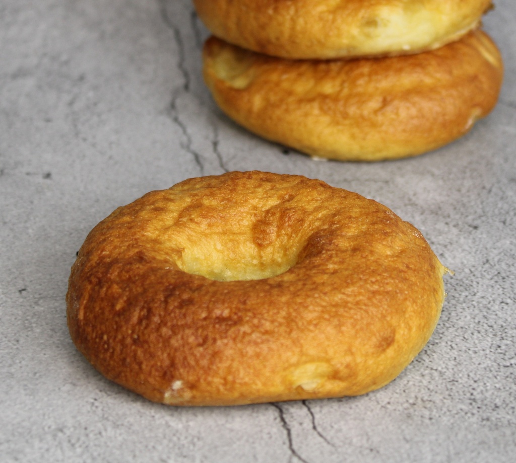 Plain Bagels - 6 Pieces