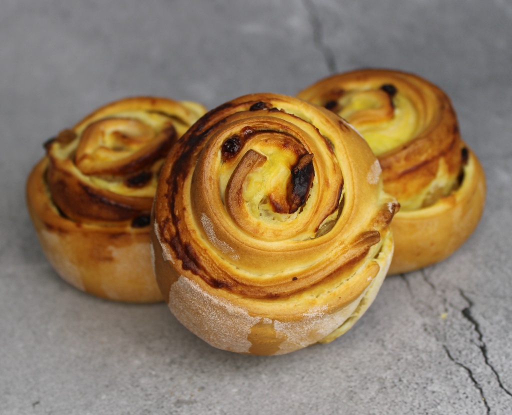 Pain Au Raisins - 4 Pieces