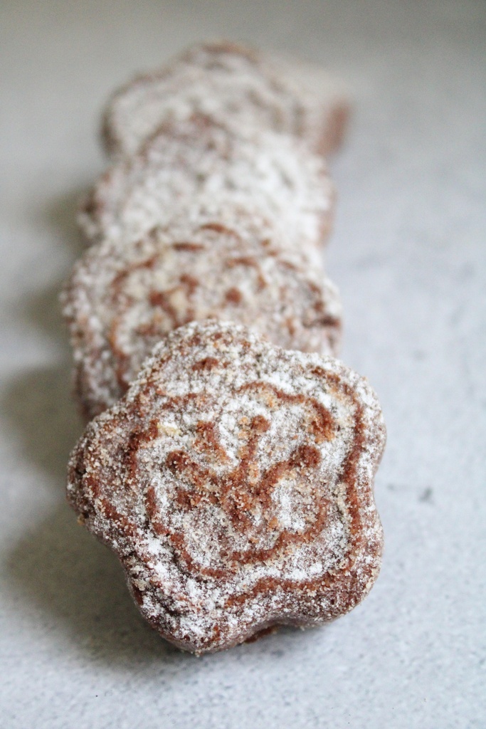 Maamoul chocolate Walnut 