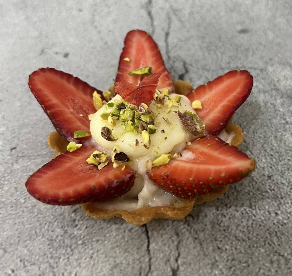 Ashta Strawberry Tarte- 4 Pieces